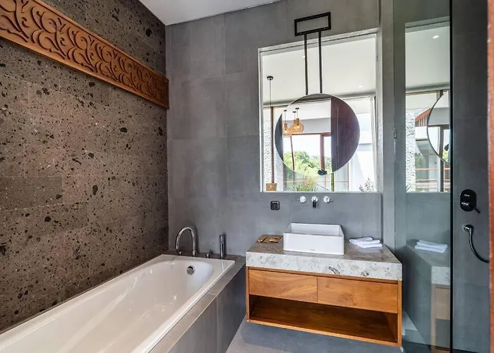 Tranquil Ricefield View: 2br In Villa Canggu